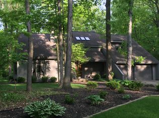 9925 Highland Springs Dr N, McCordsville, IN 46055