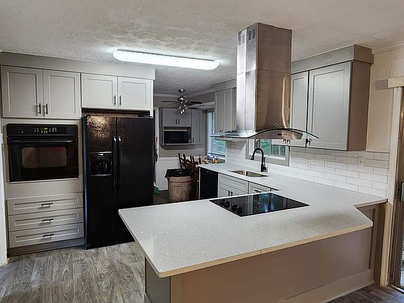 4th image of 2057 Forest Dr
