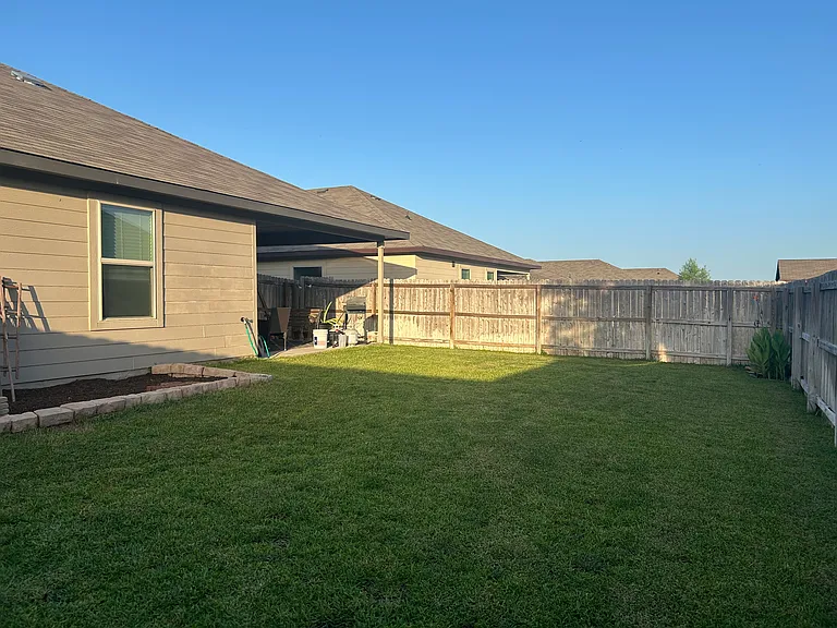 5241 Montague Loop — Photo 16