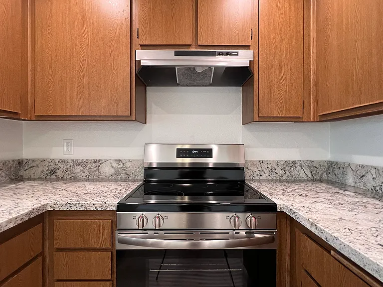 134 S Western Ave #10 — Photo 9