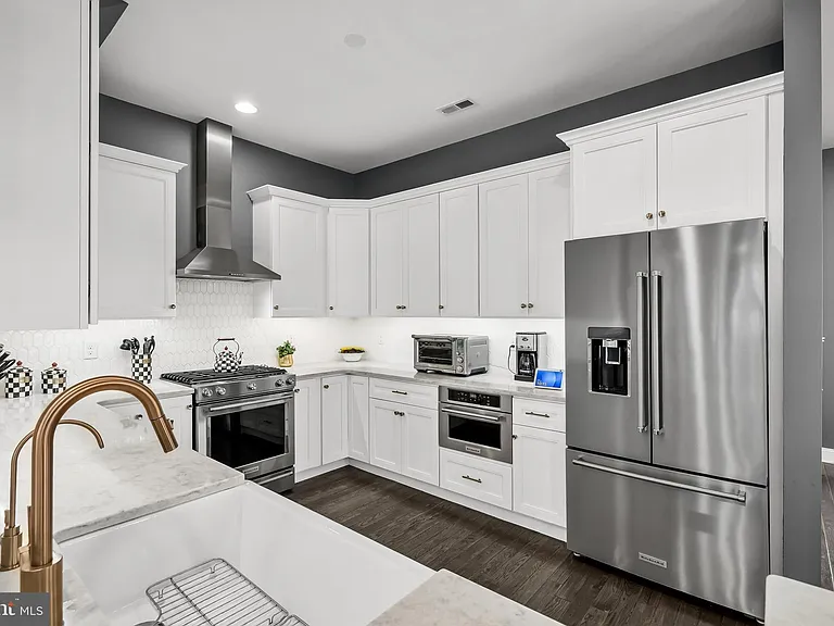 2312 Napoli Way — Photo 13