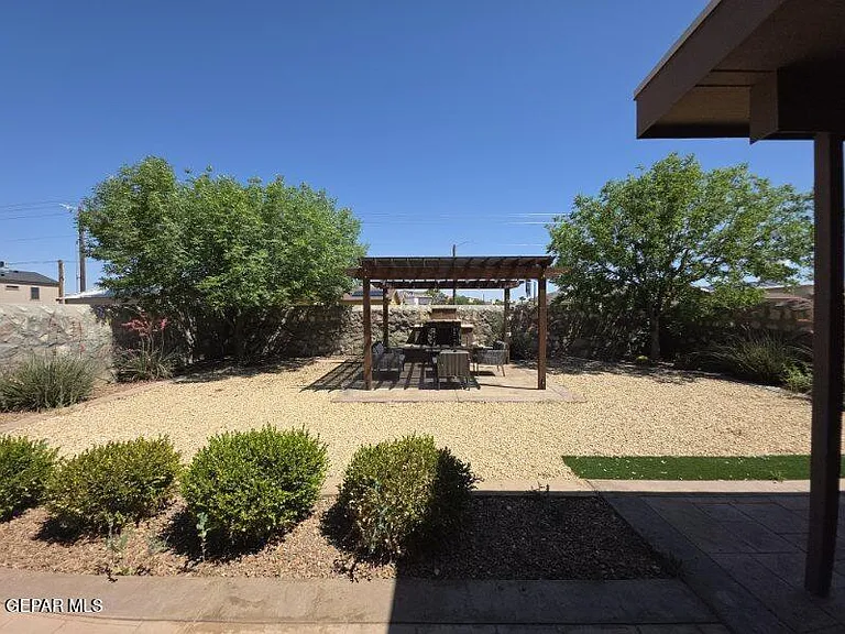 12867 Hidden Grove Dr — Photo 55