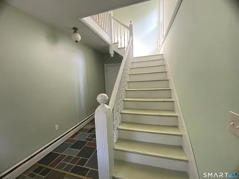 114 Nooks Hill Rd — Photo 18