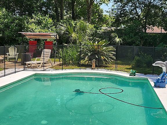5th image of 302 Yacht Club Dr