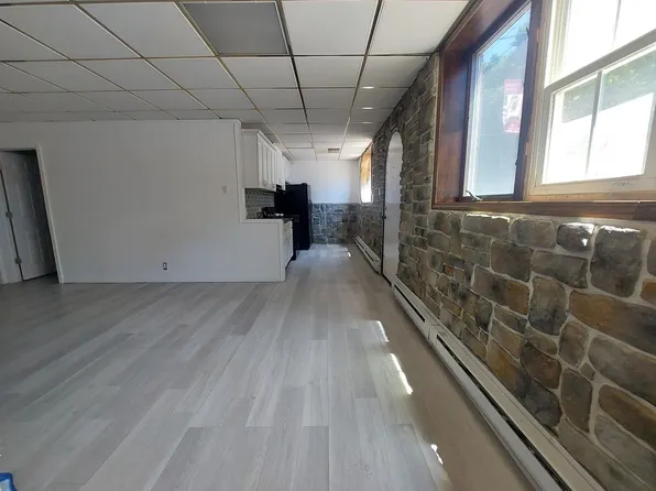 132 E Main St #1A, Girardville, PA 17935