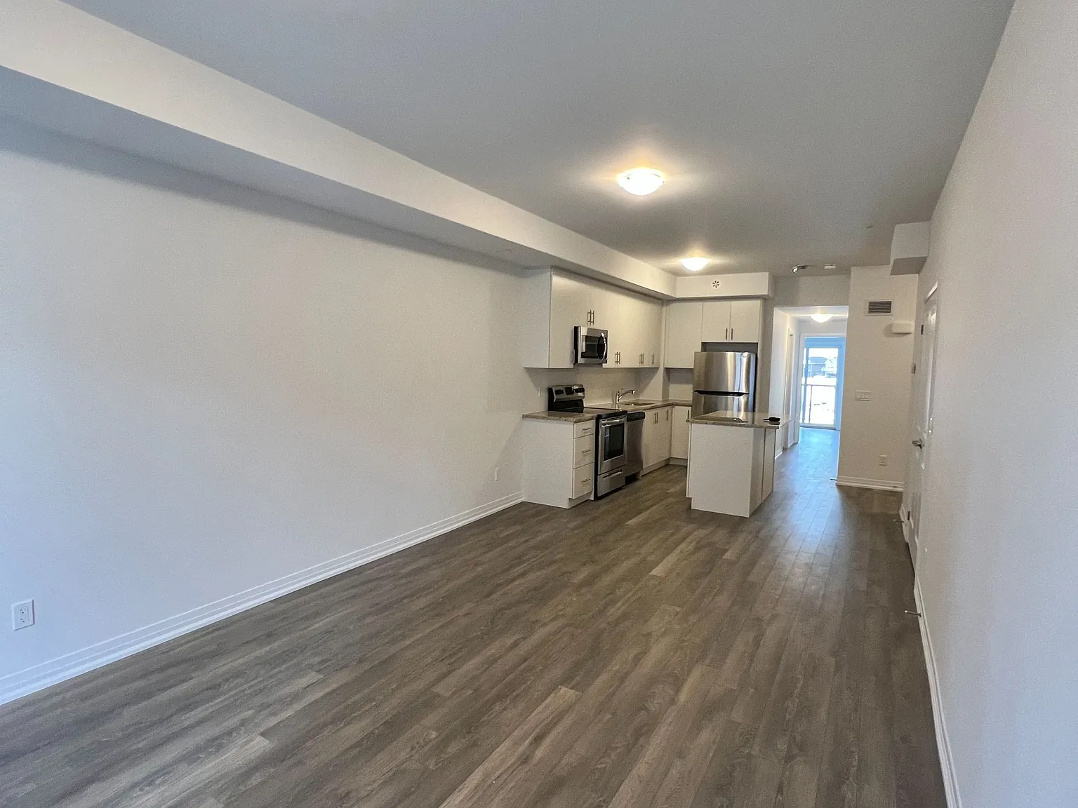 3 bed, $2,600 — Photo 4