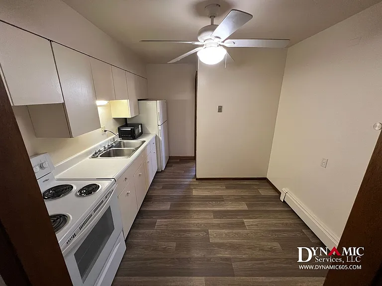 217 S Summit Ave — Photo 4