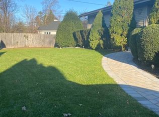 80 Tappan Rd, Norwood, NJ 07648