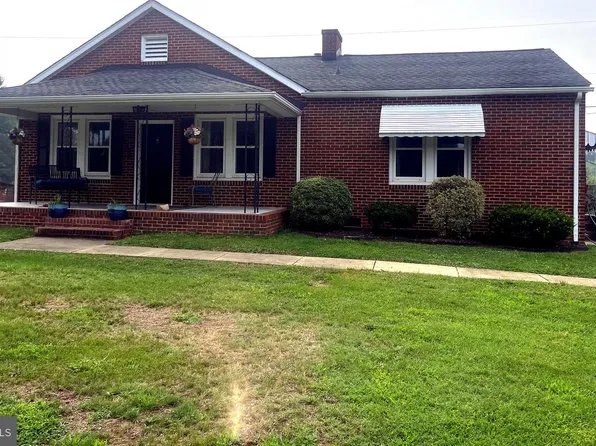 1236 Mountain View Rd, Fredericksburg, VA 22406