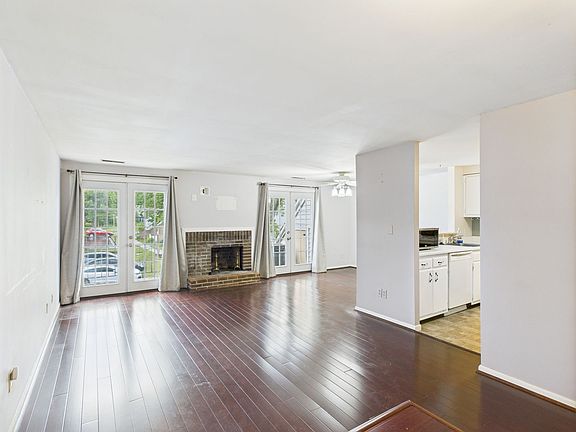 4th image of 1534 Cross Keys Ct