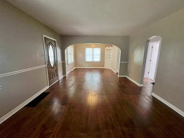 2212 SW Burnett Rd — Photo 6