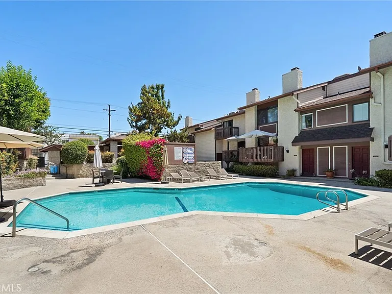 5974 Costello Ave — Photo 17