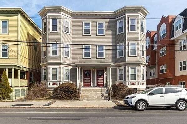 2nd image of 75 Beacon St #3