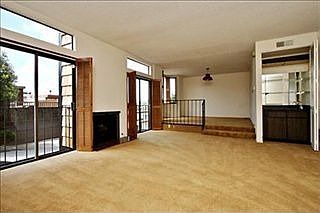 4th image of 260 Topaz Way