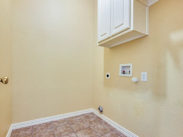 5636 Country View Ln — Photo 13
