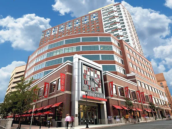 110 Somerset St APT 2104, New Brunswick, NJ 08901