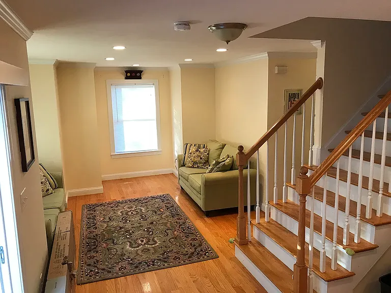 21 Antwerp St #21 — Photo 2