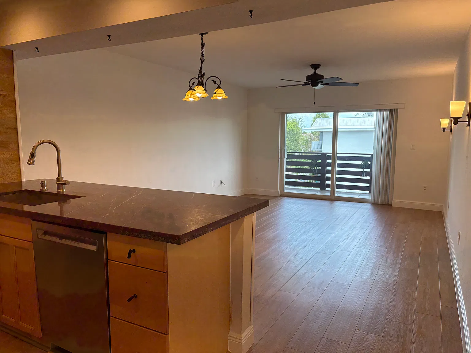 1 bed, 665 sqft, $2,000 — Photo 4