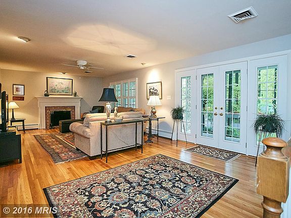 5th image of 4917 Tunlaw St