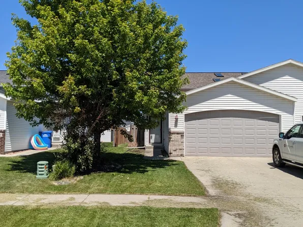 4297 39 1/2 Ave S, Fargo, ND 58104