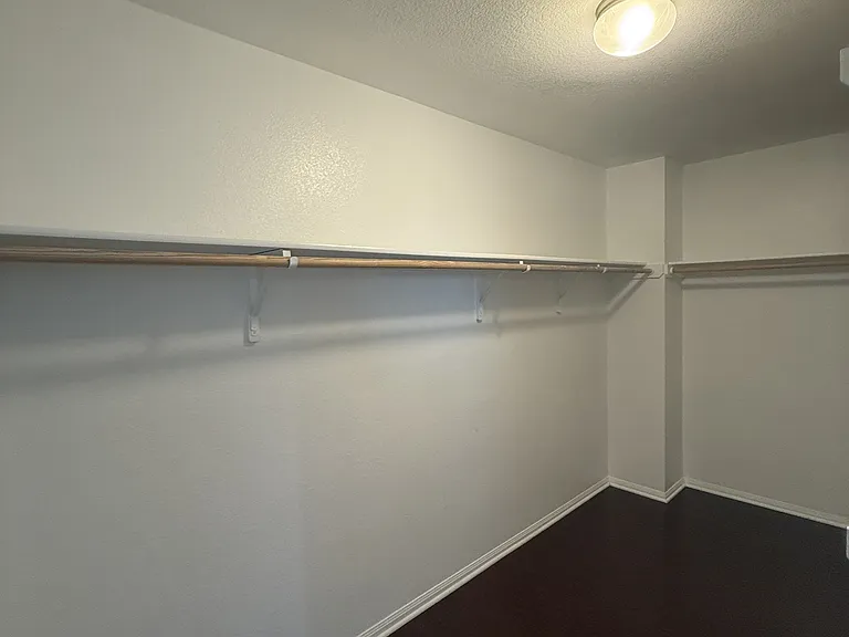 502 Constellation Dr — Photo 18