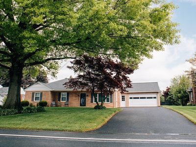2057 Harrisburg Ave, Mount Joy, PA, 17552