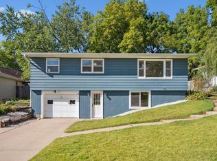 3108 Outlook Dr SW, Cedar Rapids, IA 52404