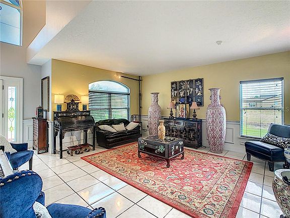 4th image of 1069 James Dr