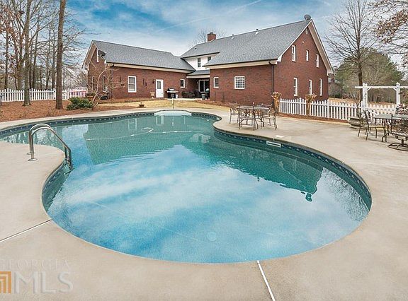 4th image of 147 Cotton Creek Dr