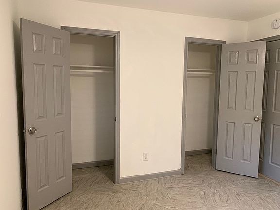 5th image of 10615 Twin Oak Dr