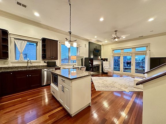 4th image of 3806 N Ashland Ave