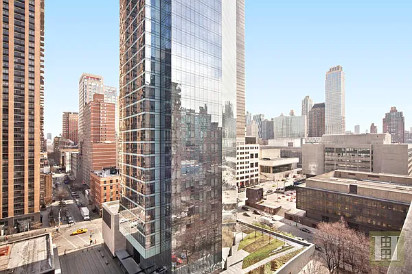 Sold by Halstead Real Estate | media 8