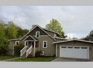 15519 Simonds Rd NE, Kenmore, WA 98028