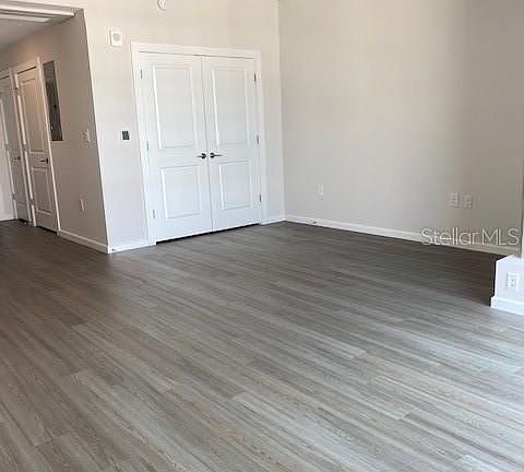 5th image of 437 N Terry Ave