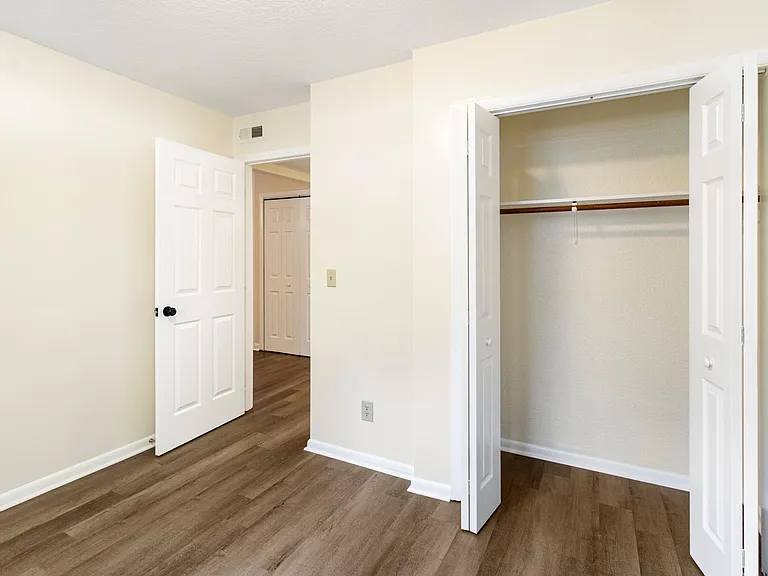 100 Bearwood Dr — Photo 13