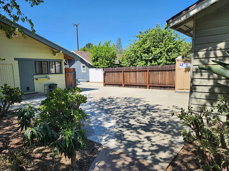 465 Harrison Ave #A — Photo 15