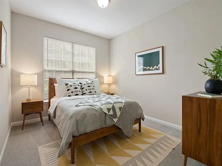 The Enclave at Crossroads — Photo 12