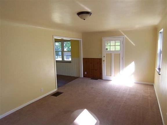 4th image of 350 Castlewood Ave