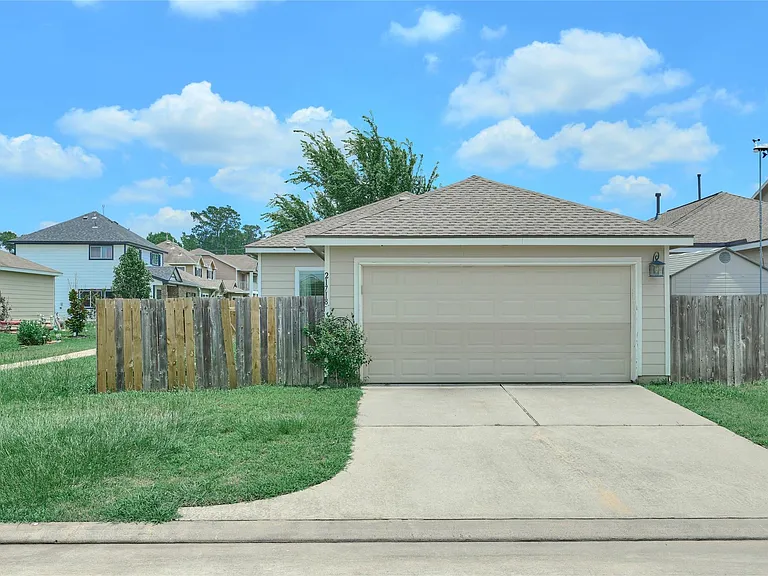 21718 Grassy Hill Ln — Photo 32