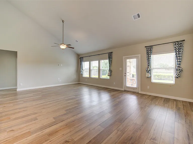 6027 Jenna Way — Photo 17