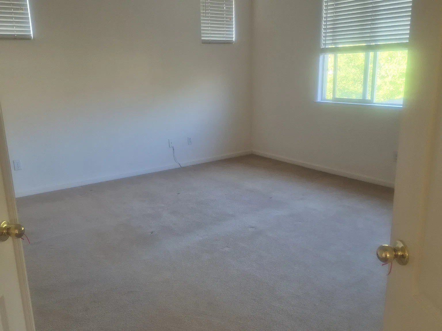 4 bed, 2650 sqft, $5,150 — Photo 3