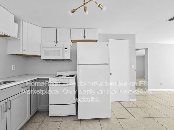 1862 7th St, Sarasota, FL 34236