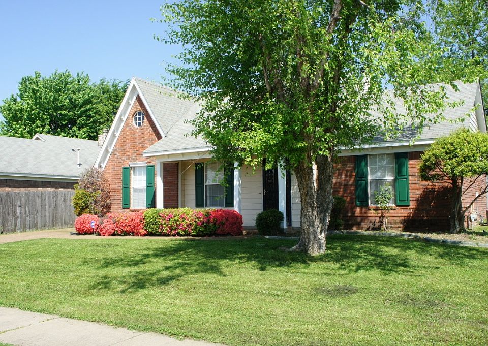 1st image of 7534 Spinola Ln