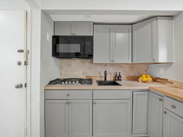 9052 New York Ave #1B — Photo 7