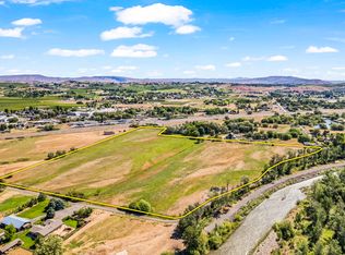 Nna McCormick Rd, Yakima, WA 98908