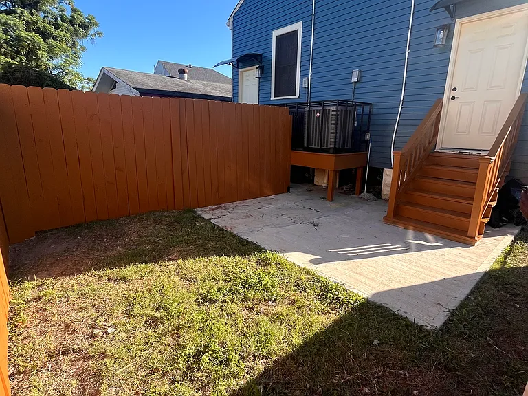 2331 Columbus St — Photo 11