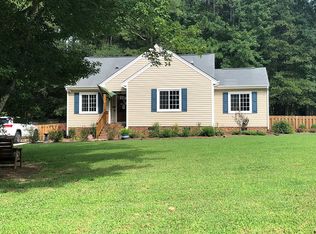 60 Hectors Creek Ln, Fuquay Varina, NC 27526