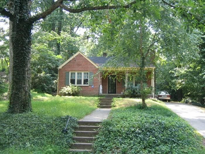 1st image of 1413 Woodland Dr