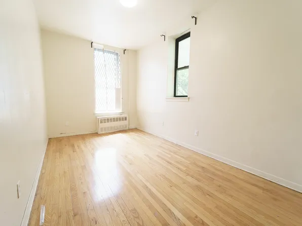 56 West 119th Street image 7 of 11