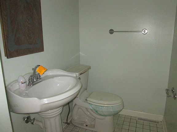 5th image of 2510 Wallace Dr